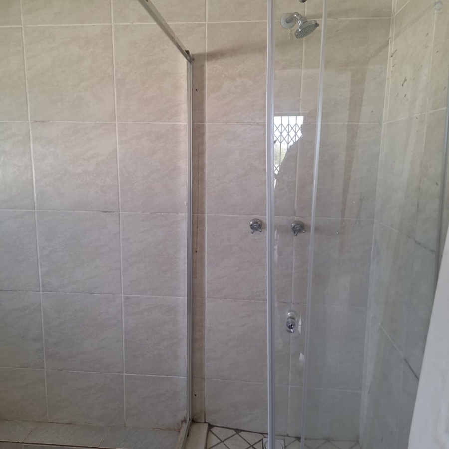 5 Bedroom Property for Sale in Amalinda Eastern Cape